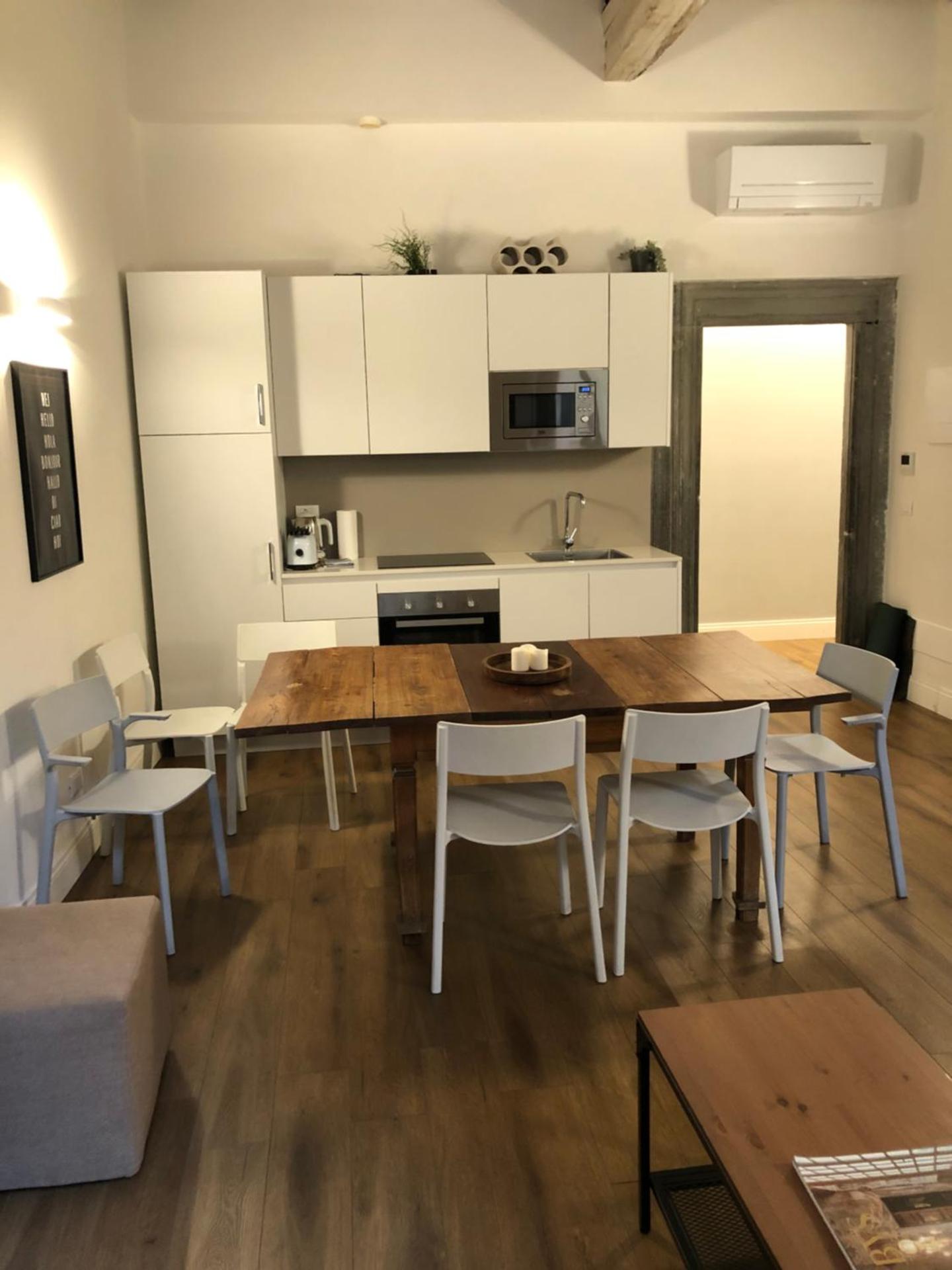 Kitchen or kitchenette