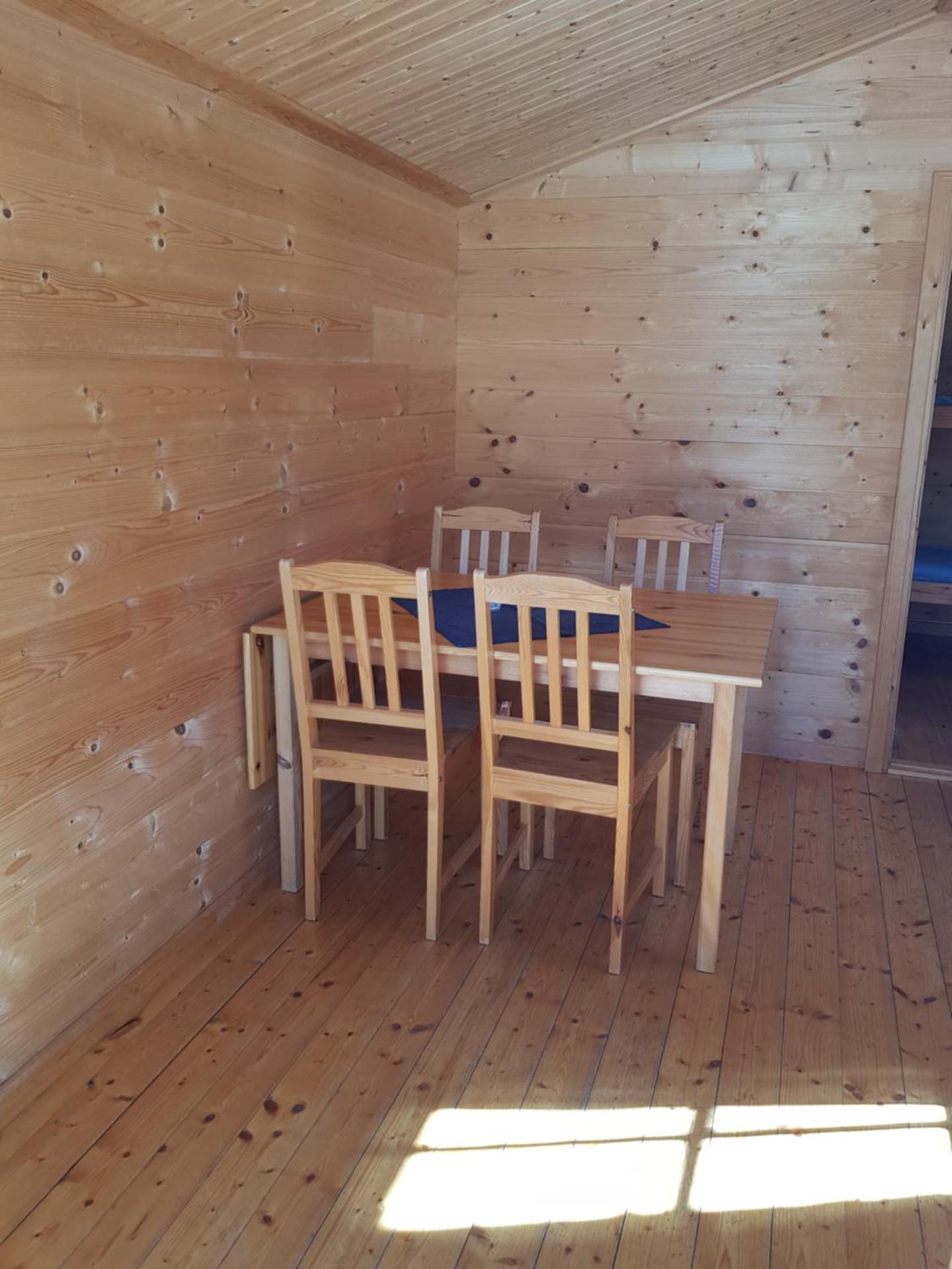 Schöne Stuga unmittelbar am Ammerån gelegen