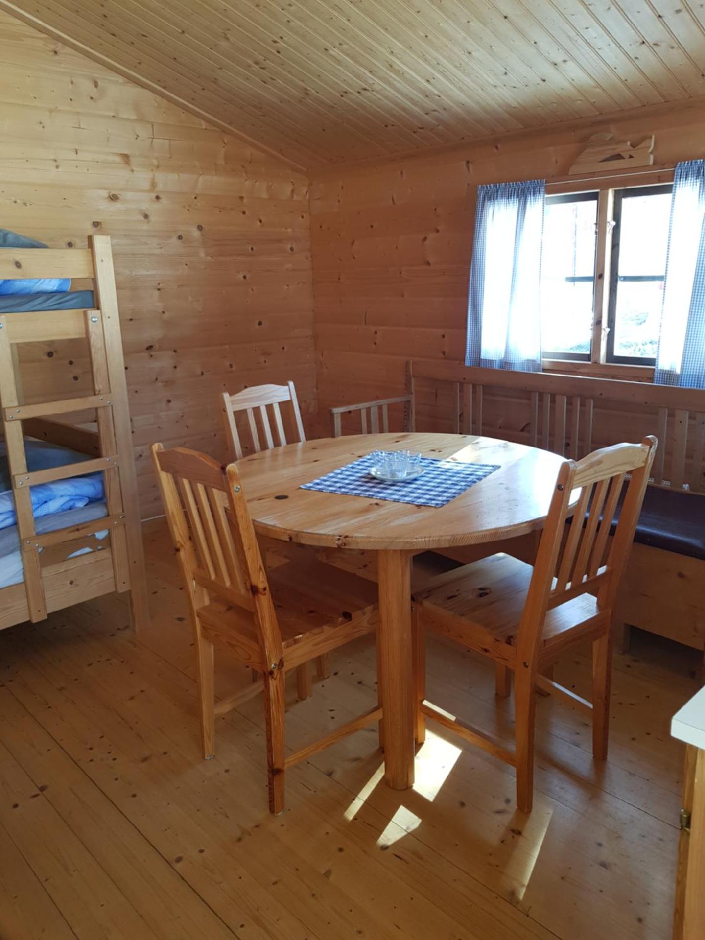 Schöne Stuga unmittelbar am Ammerån gelegen