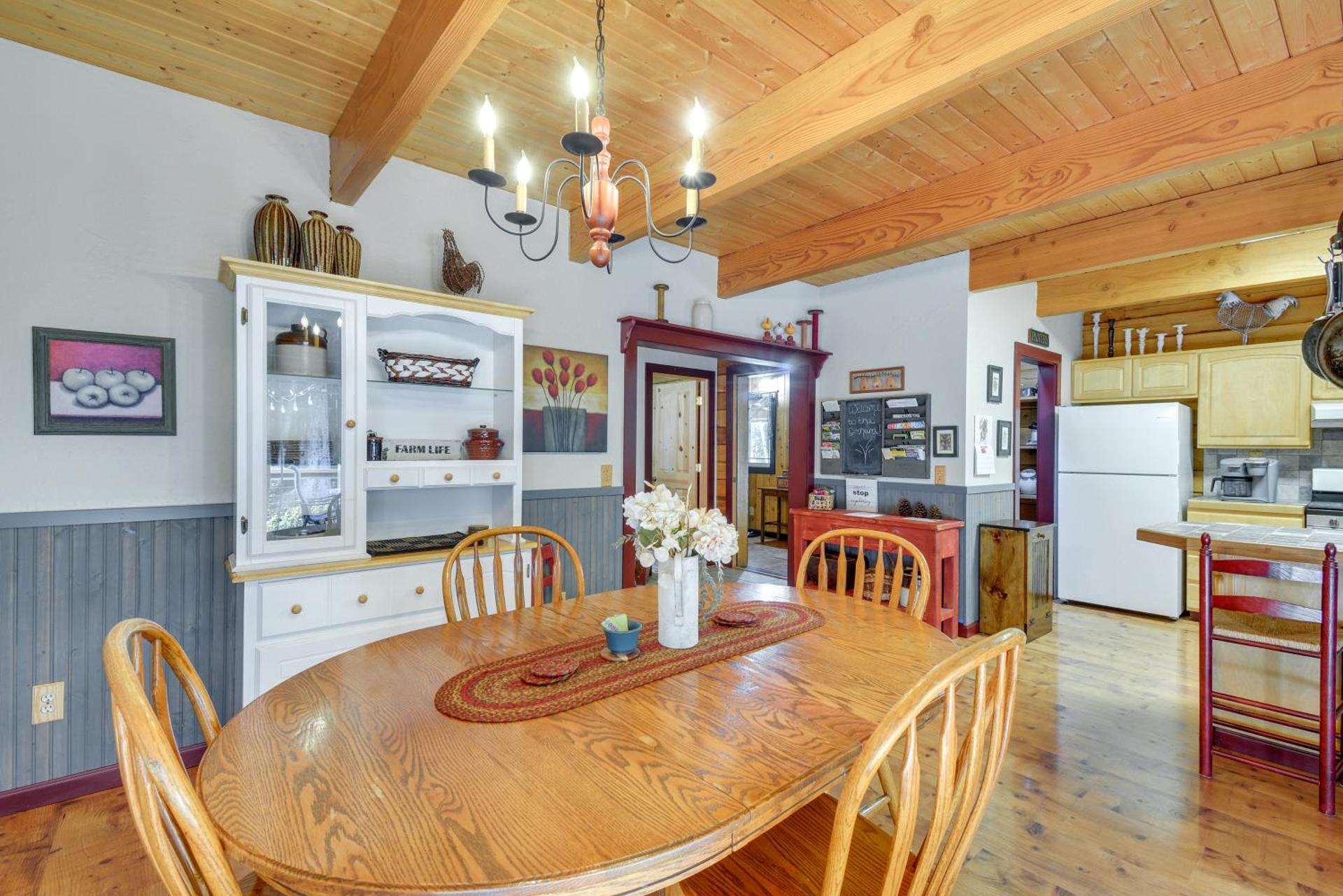 Peaceful Retreat on 10 Acres Less Than 7 Miles to La Push