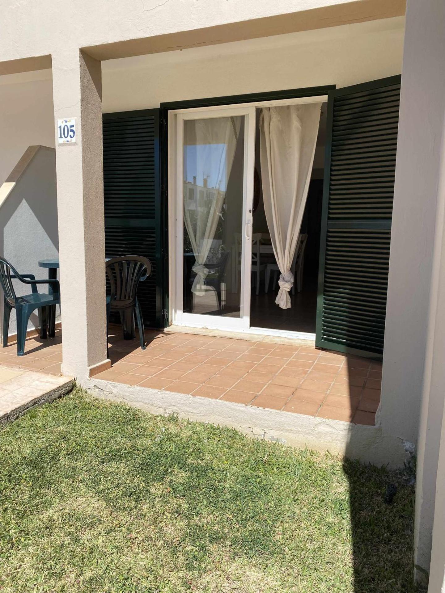 Apartamento bajo con piscina "Macarella"