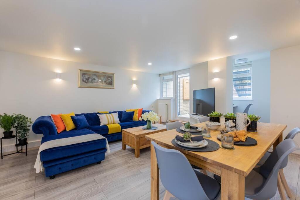 Central Windsor Modern Garden Flat, Walk 2 Sights