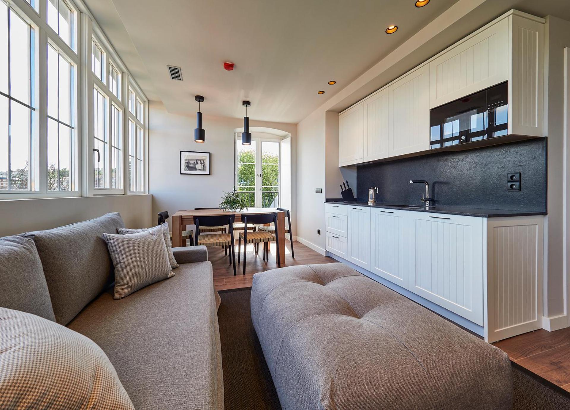 Kitchen or kitchenette