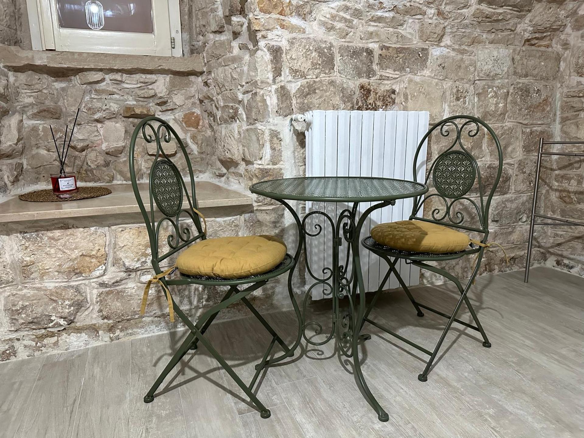 Giovinazzo Suite Pavone Griffi