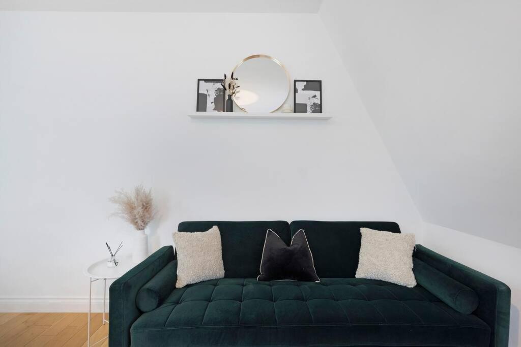 Roomy One bed loft apartment