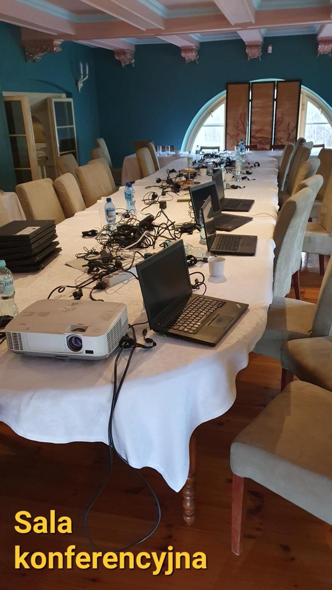 Meeting/conference room