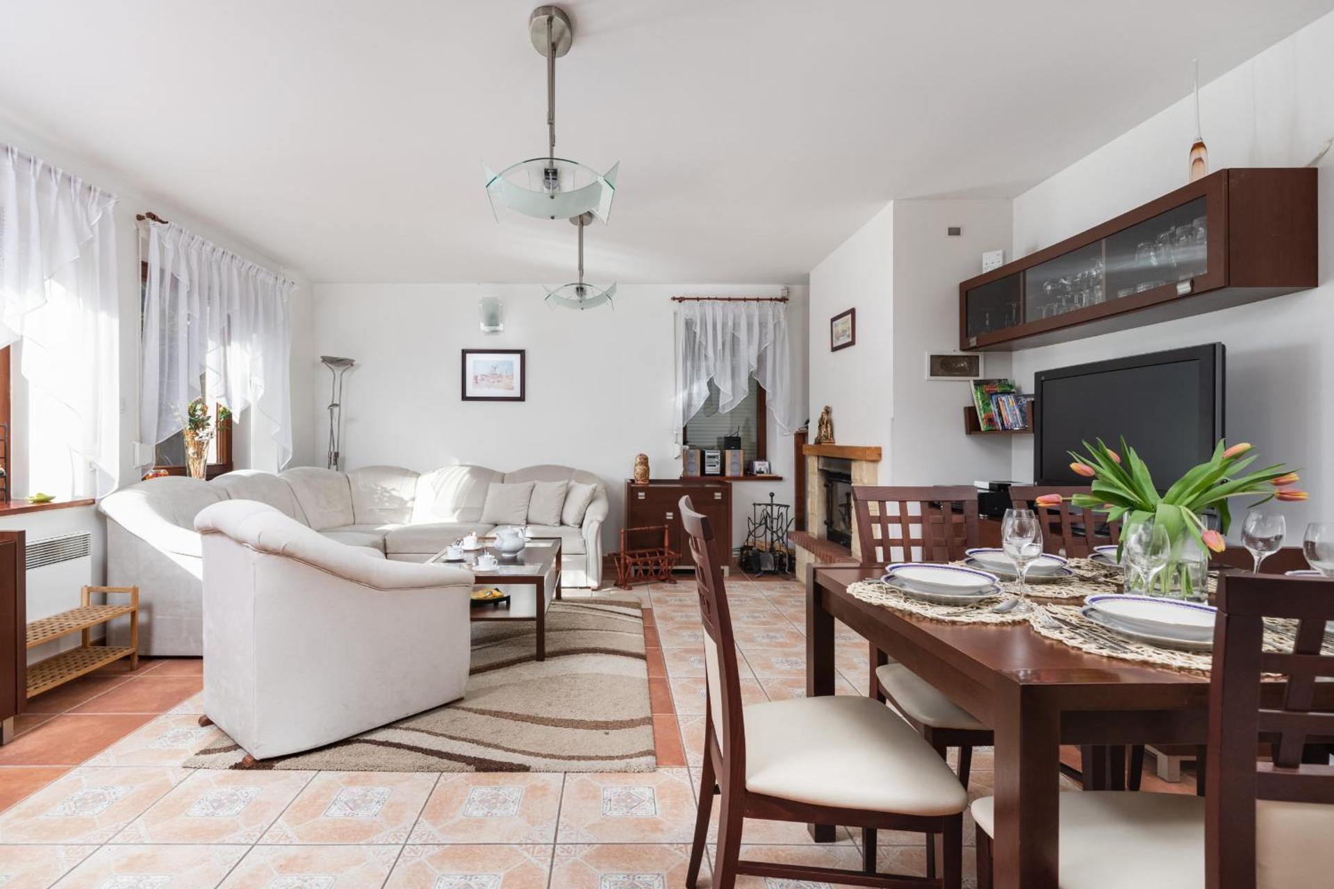 Communal lounge/ TV room