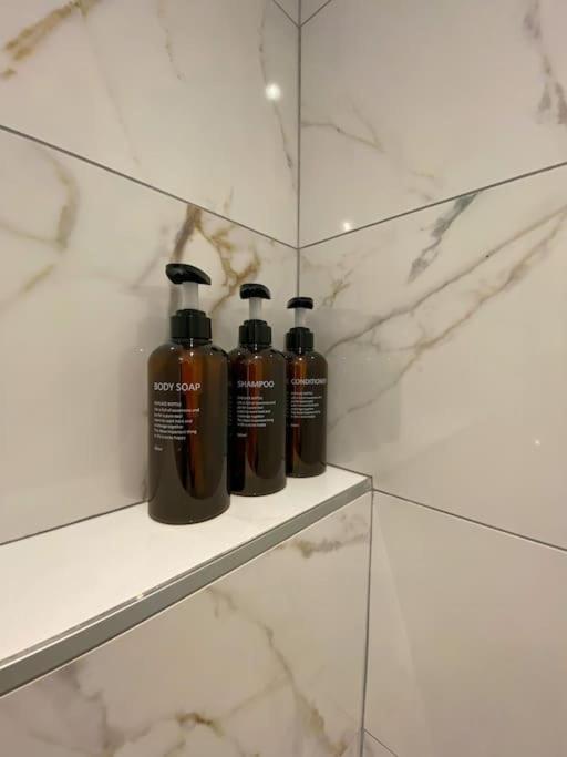 The Golden white, Annecy