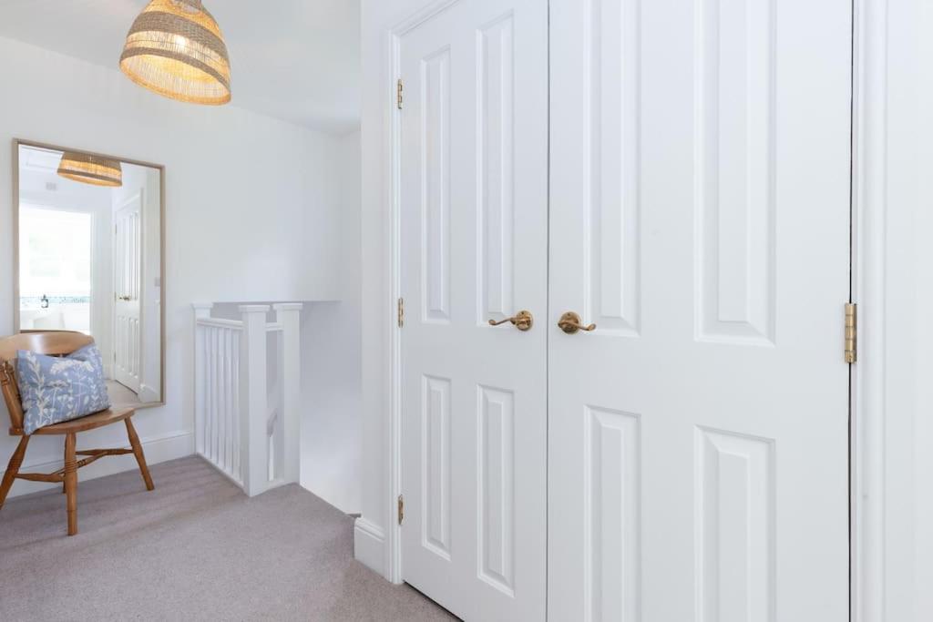 Oxfordshire Living - The Henrietta Cottage - Woodstock