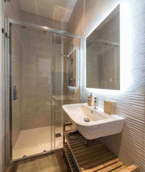 Seville Luxury Downtown Suite