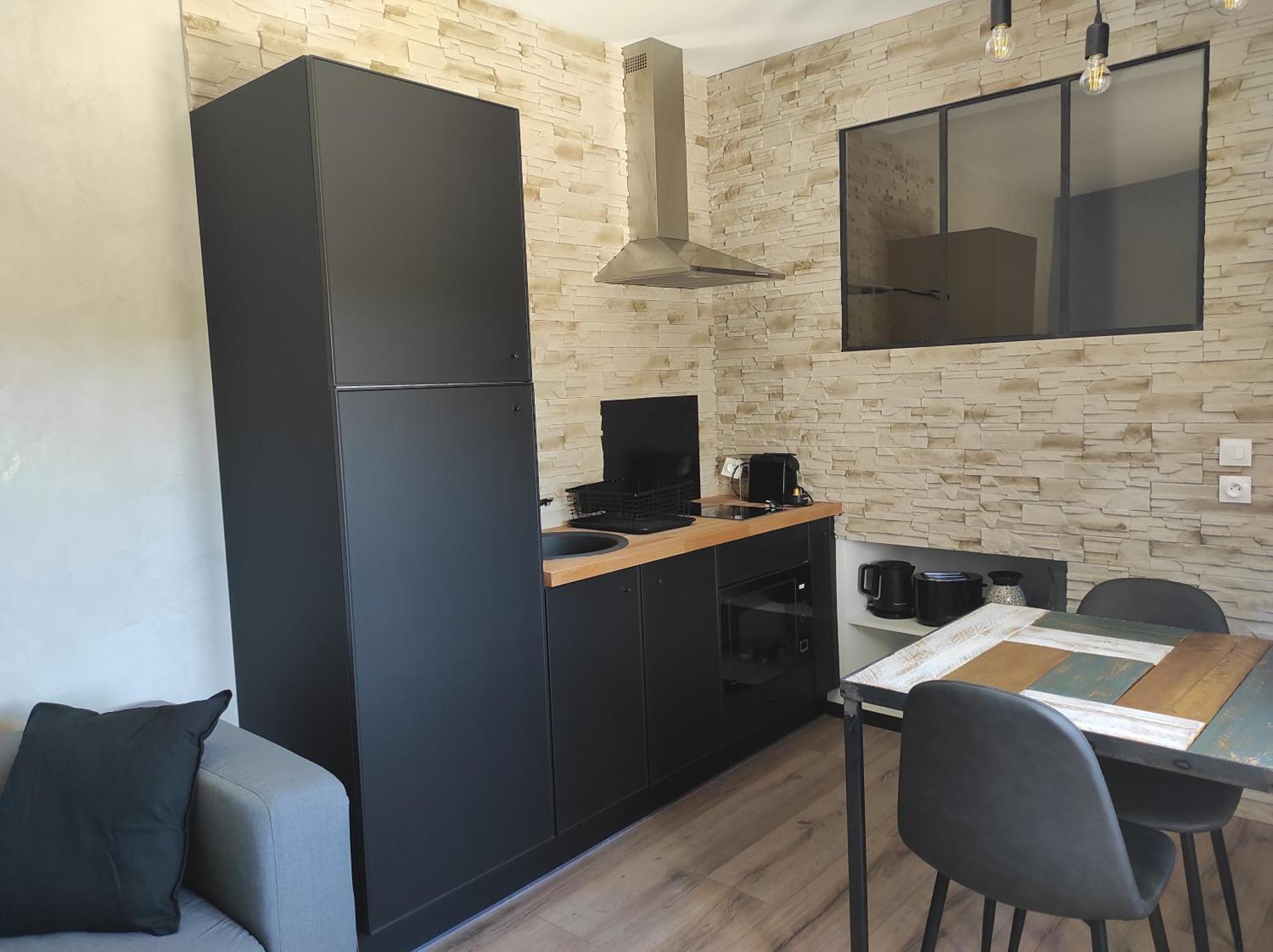 Kitchen or kitchenette