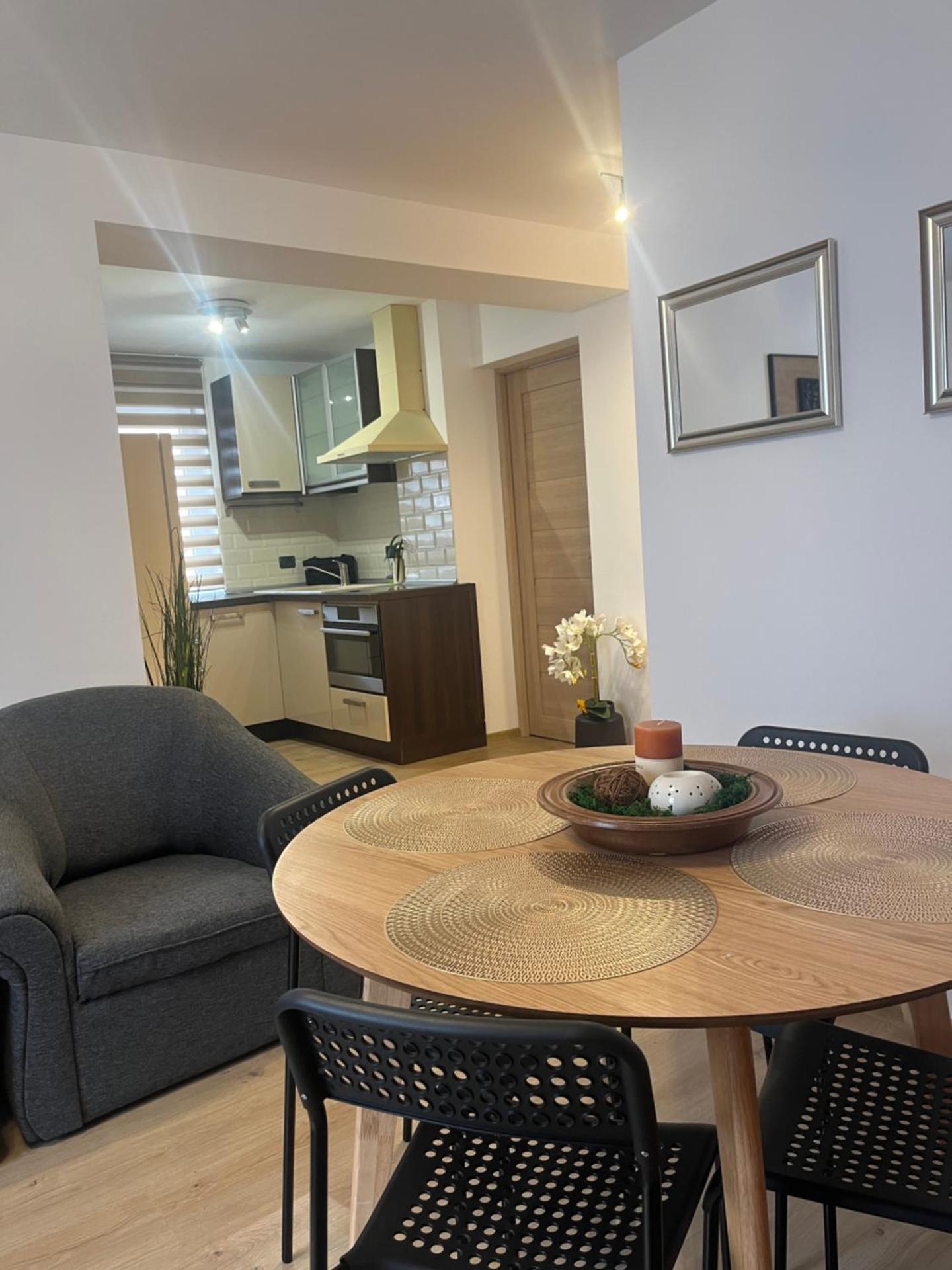 ROMAN Residence Apartment