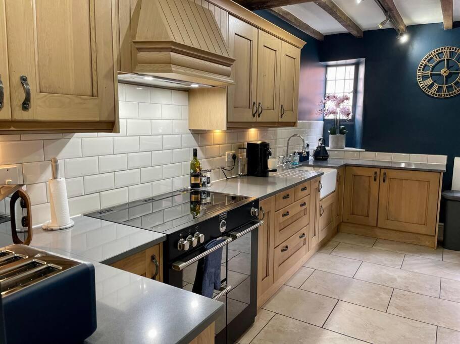 Hurdley House-Georgian Town House