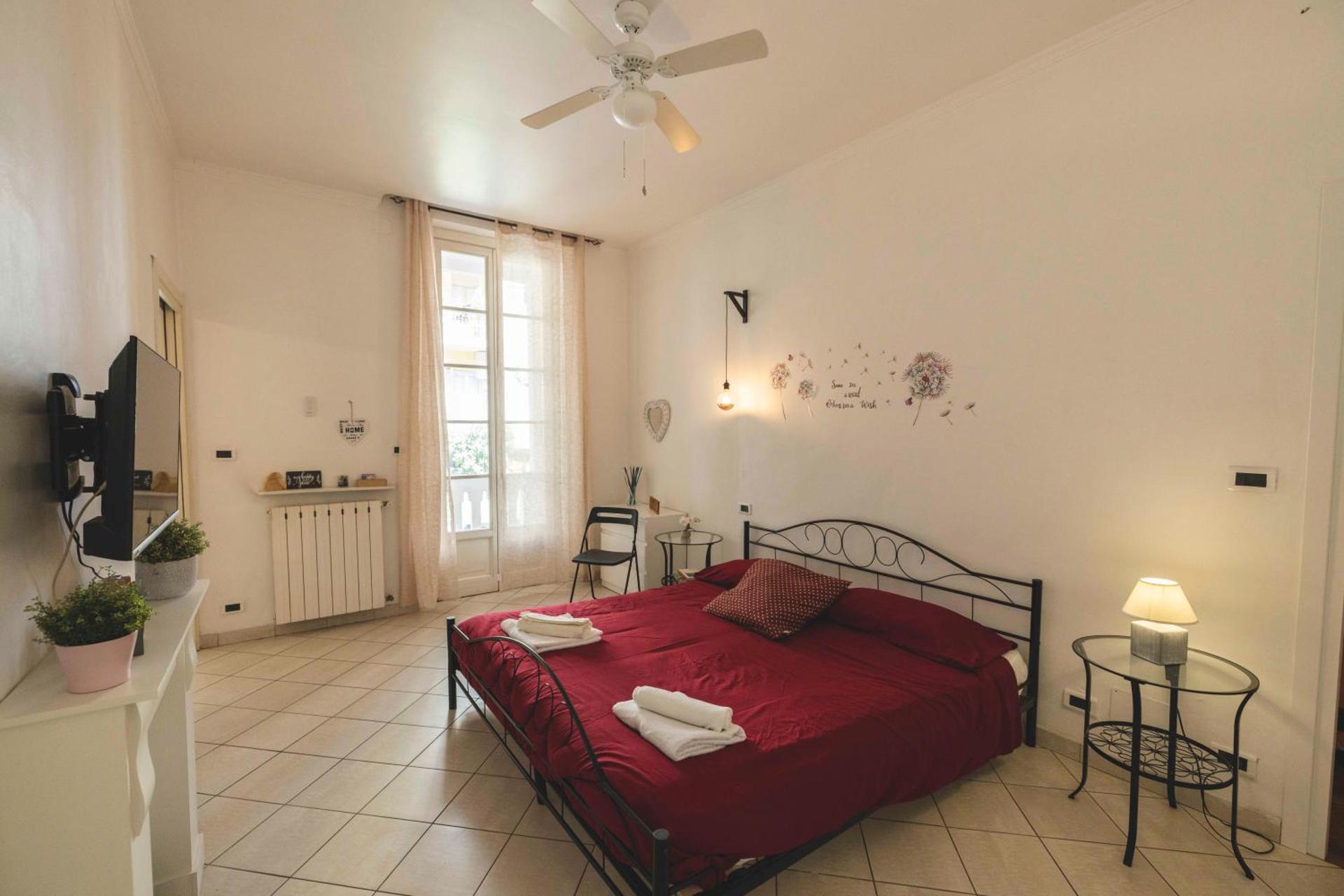 AT Home 128 : little garden in the city