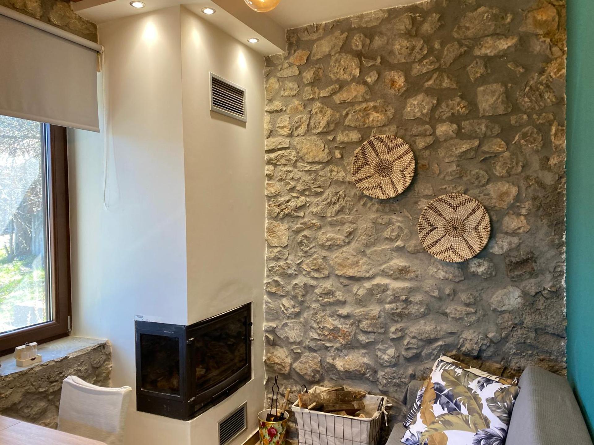 ΧΑΡΟΥΛΑ STUDIO