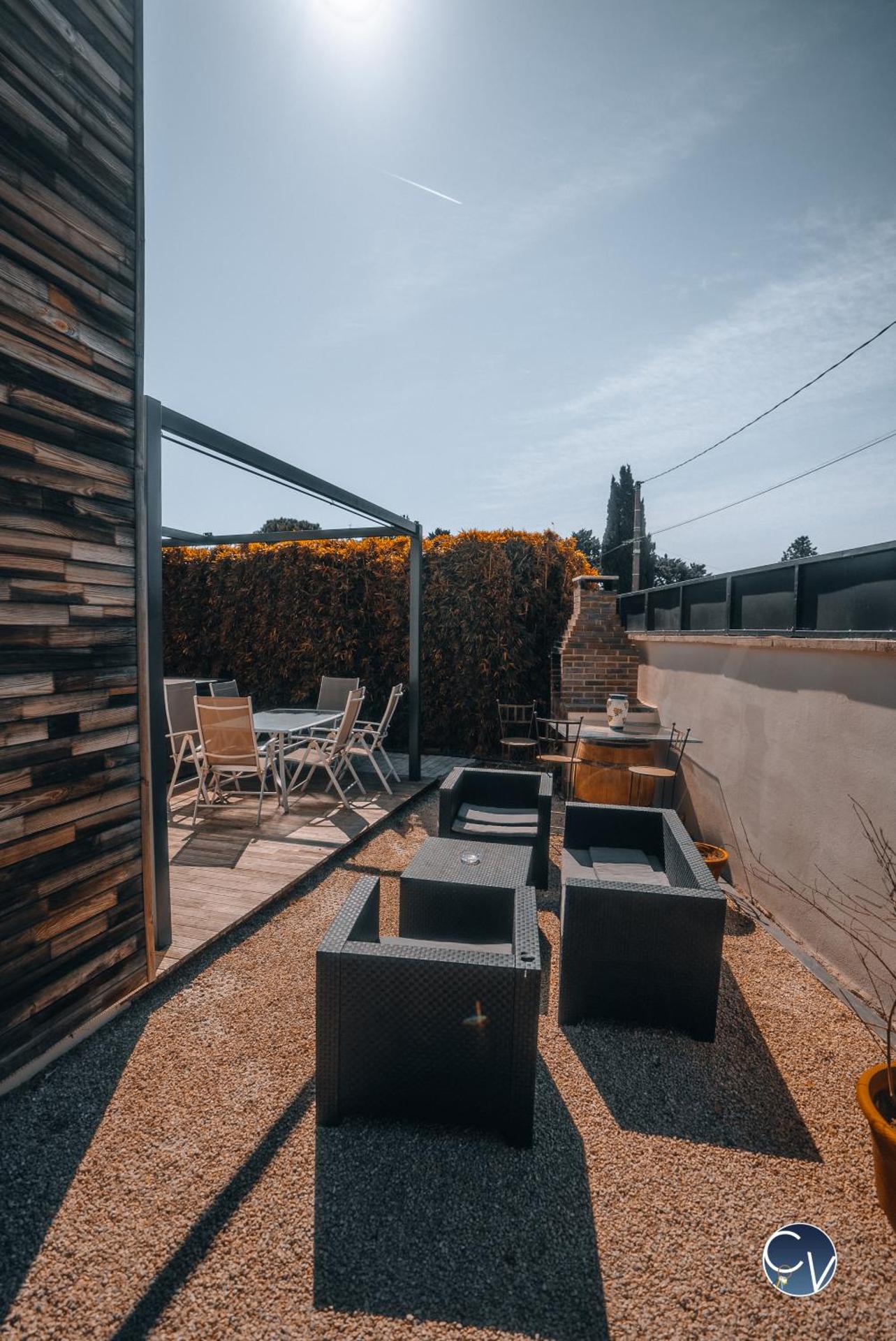 Villa Moderne avec Jacuzzi proche d'Avignon