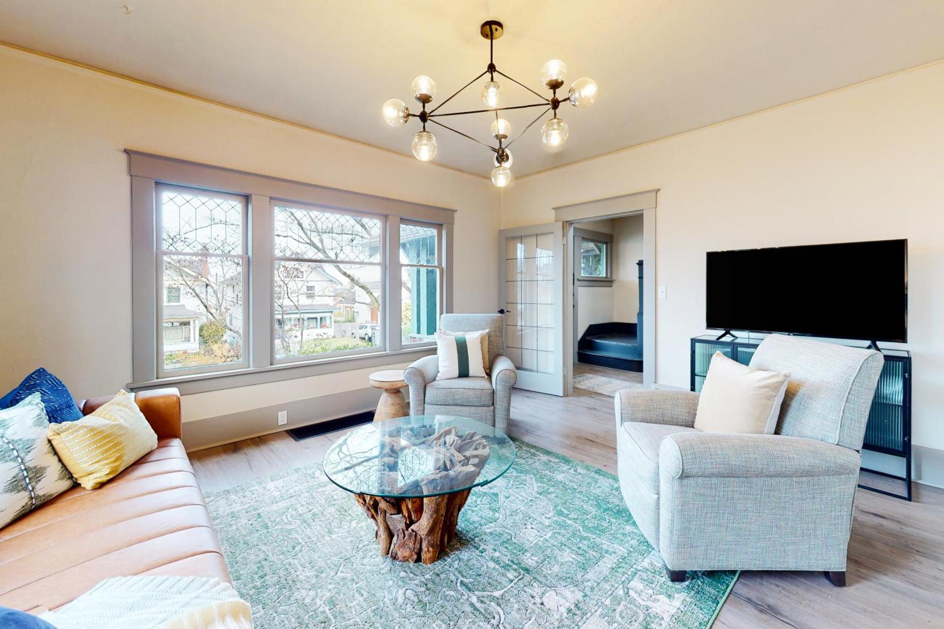 Tacoma Garden Hideaway