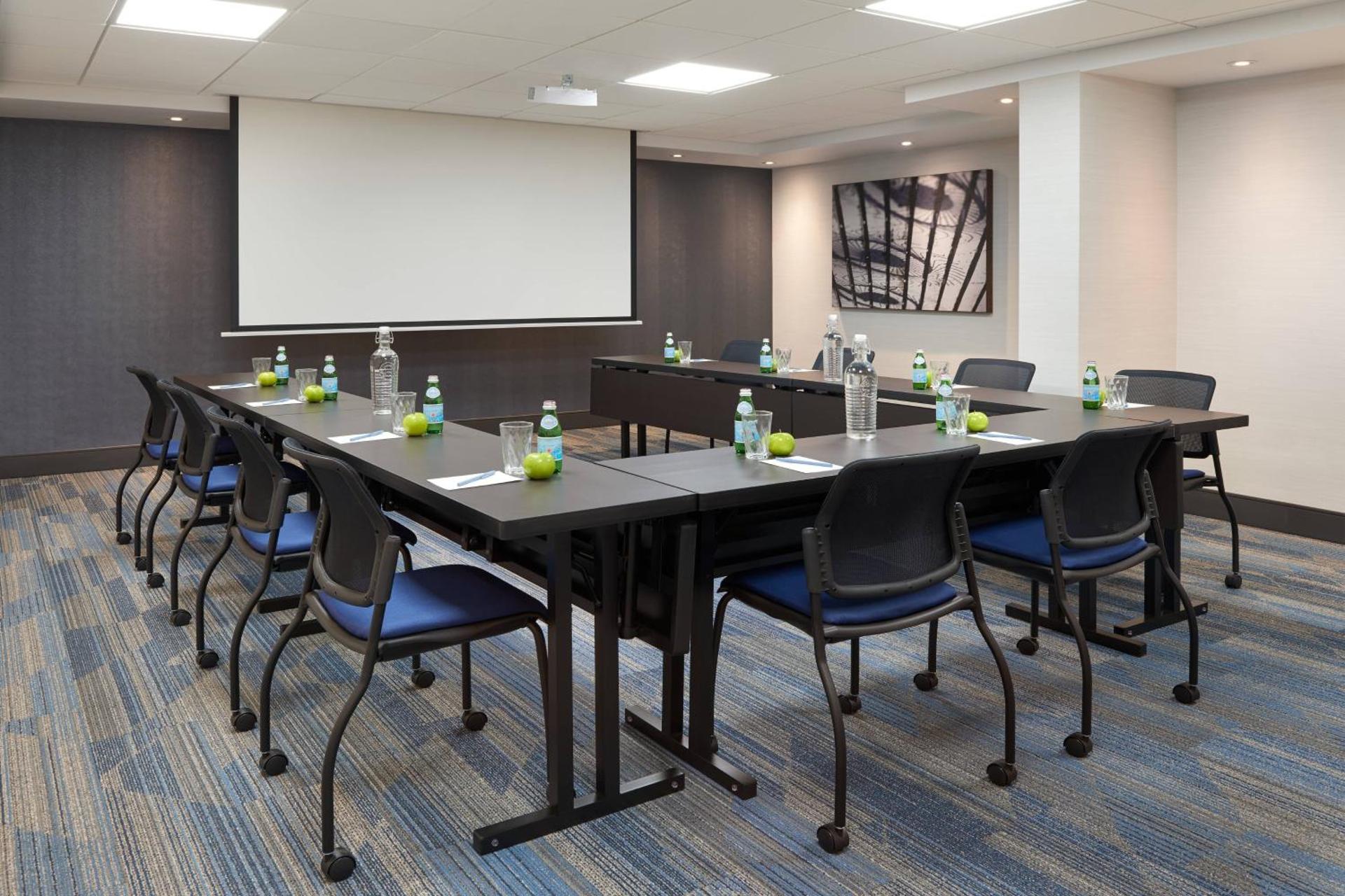 Meeting/conference room
