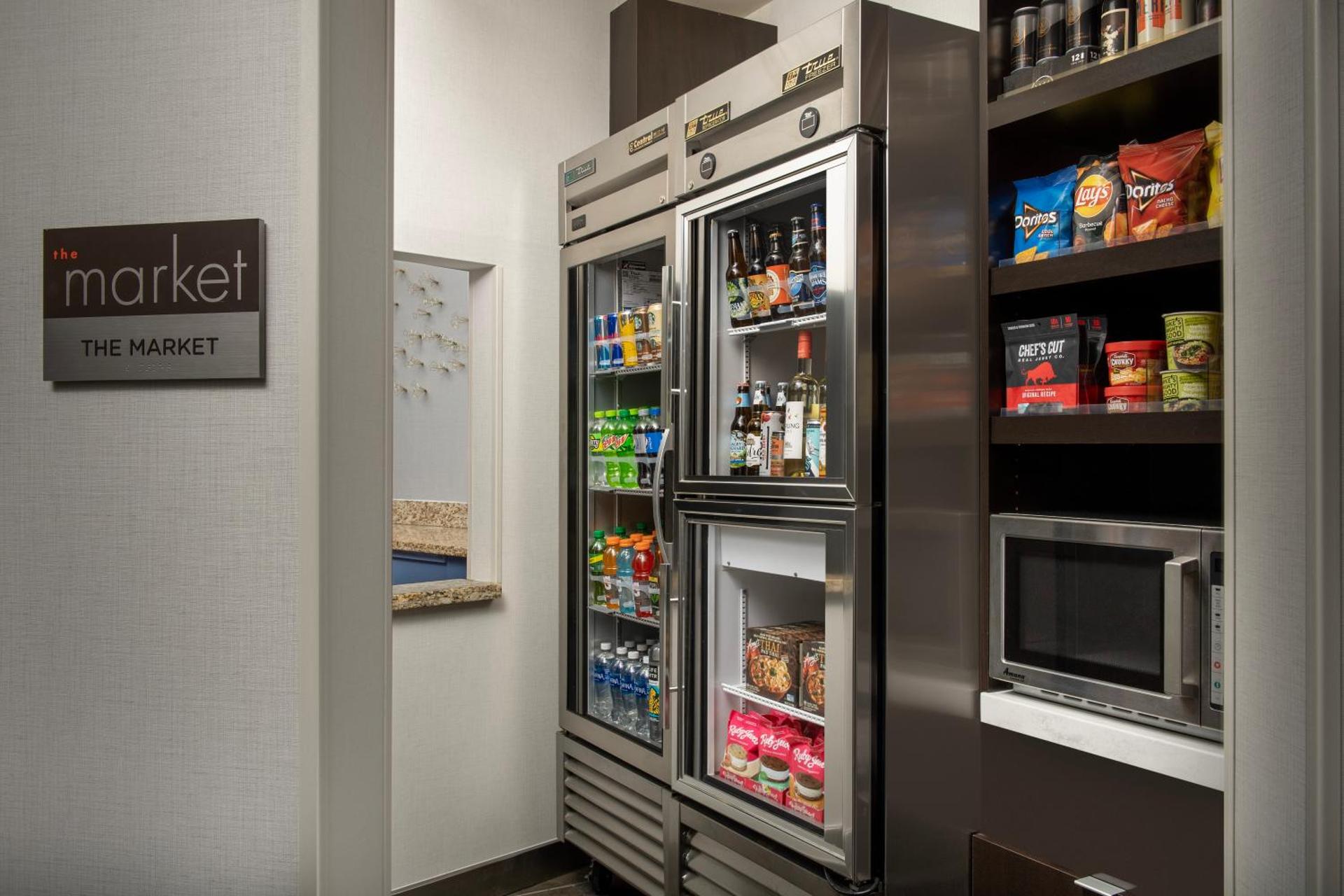 Supermarket/grocery shop