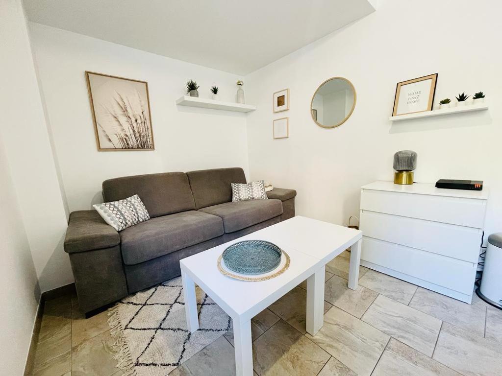 Studio au bord de mer 1