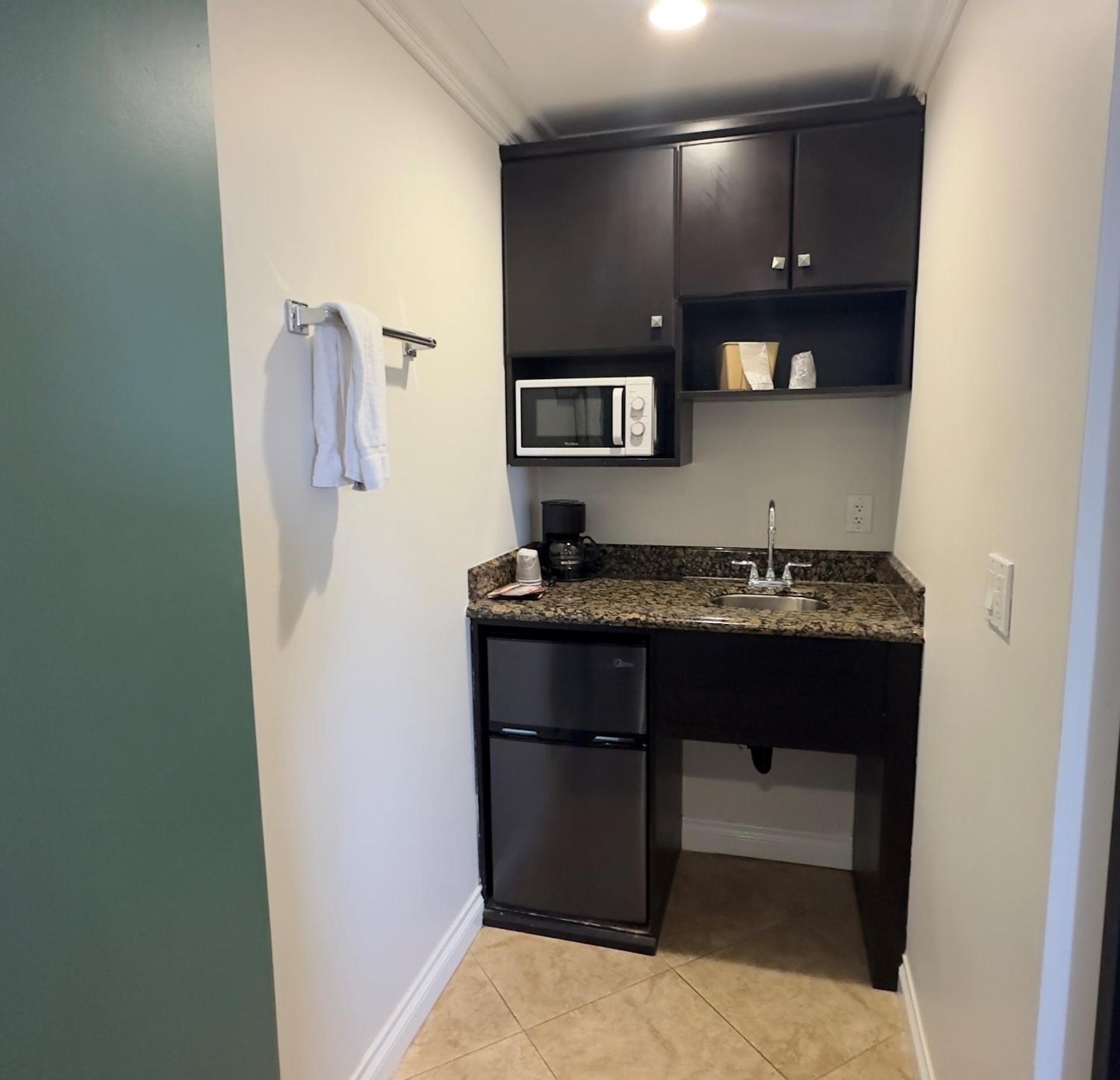 Coffee/tea facilities