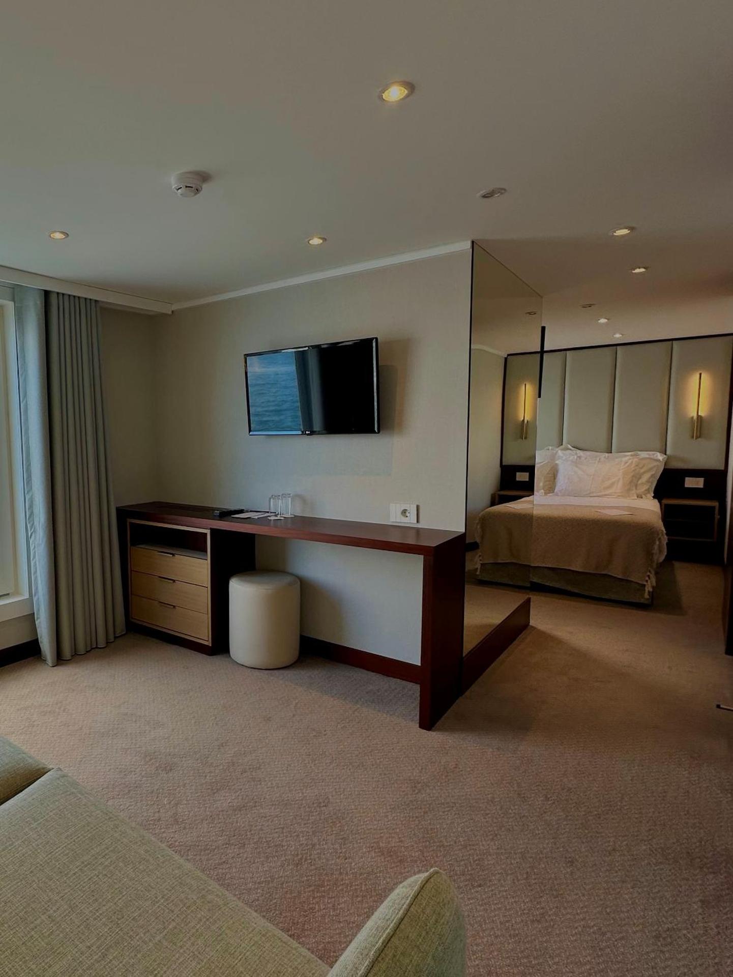 Suite with City View