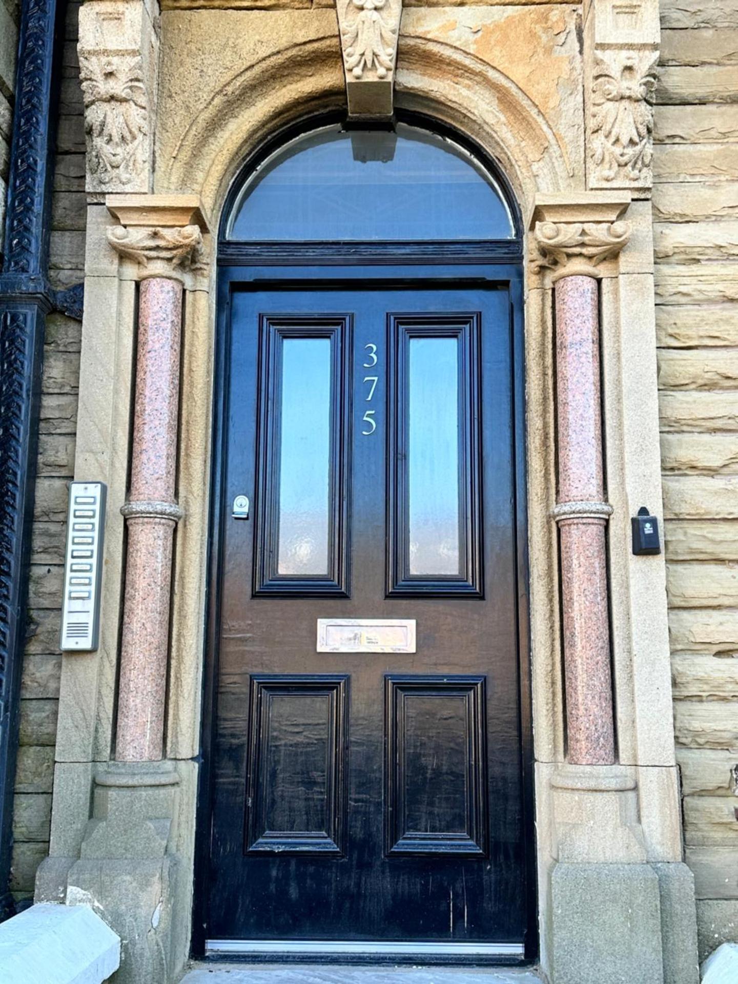 No 3 ,luxury 2 bed 1st floor apartment with free parking,Lytham St Annes