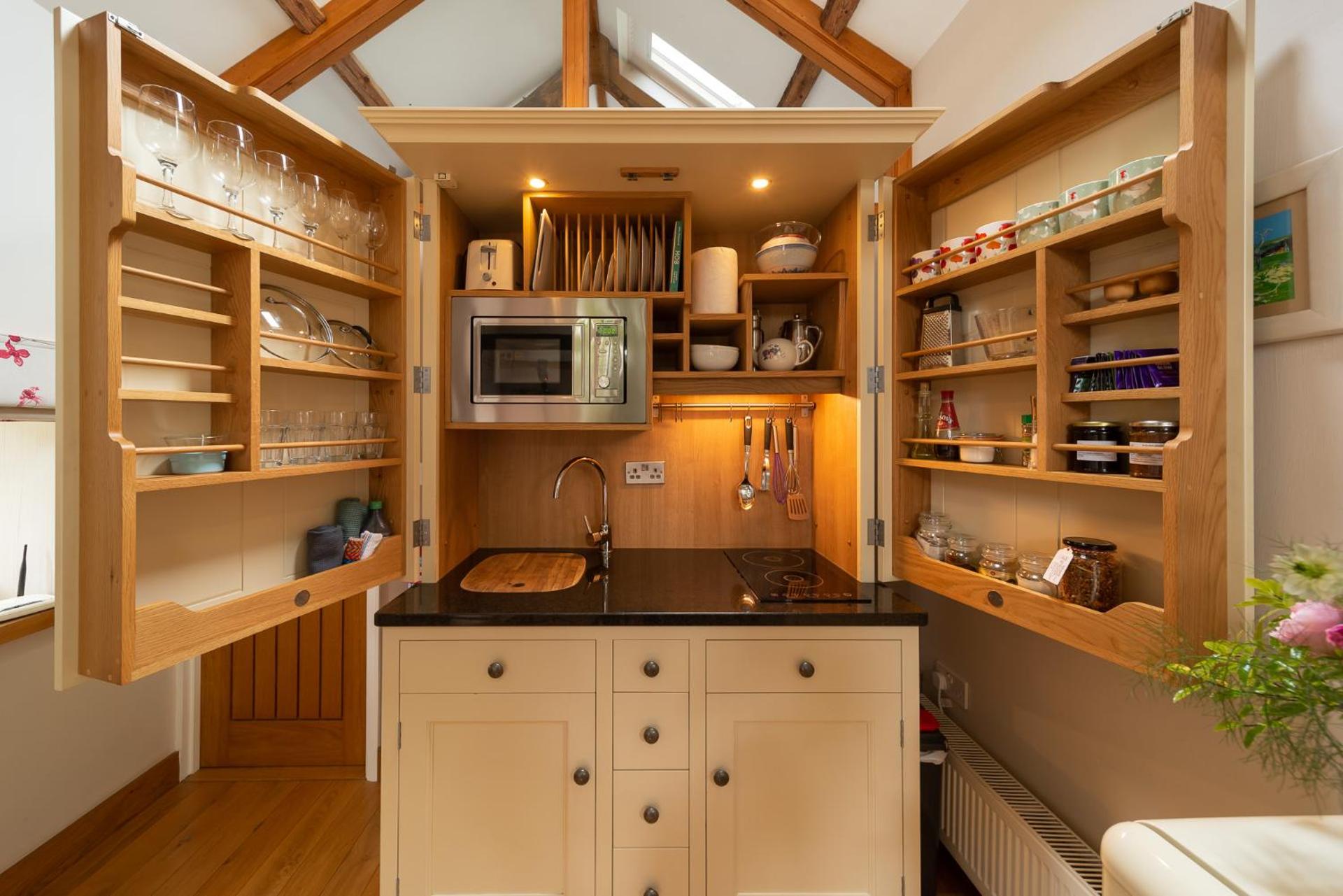 Kitchen or kitchenette