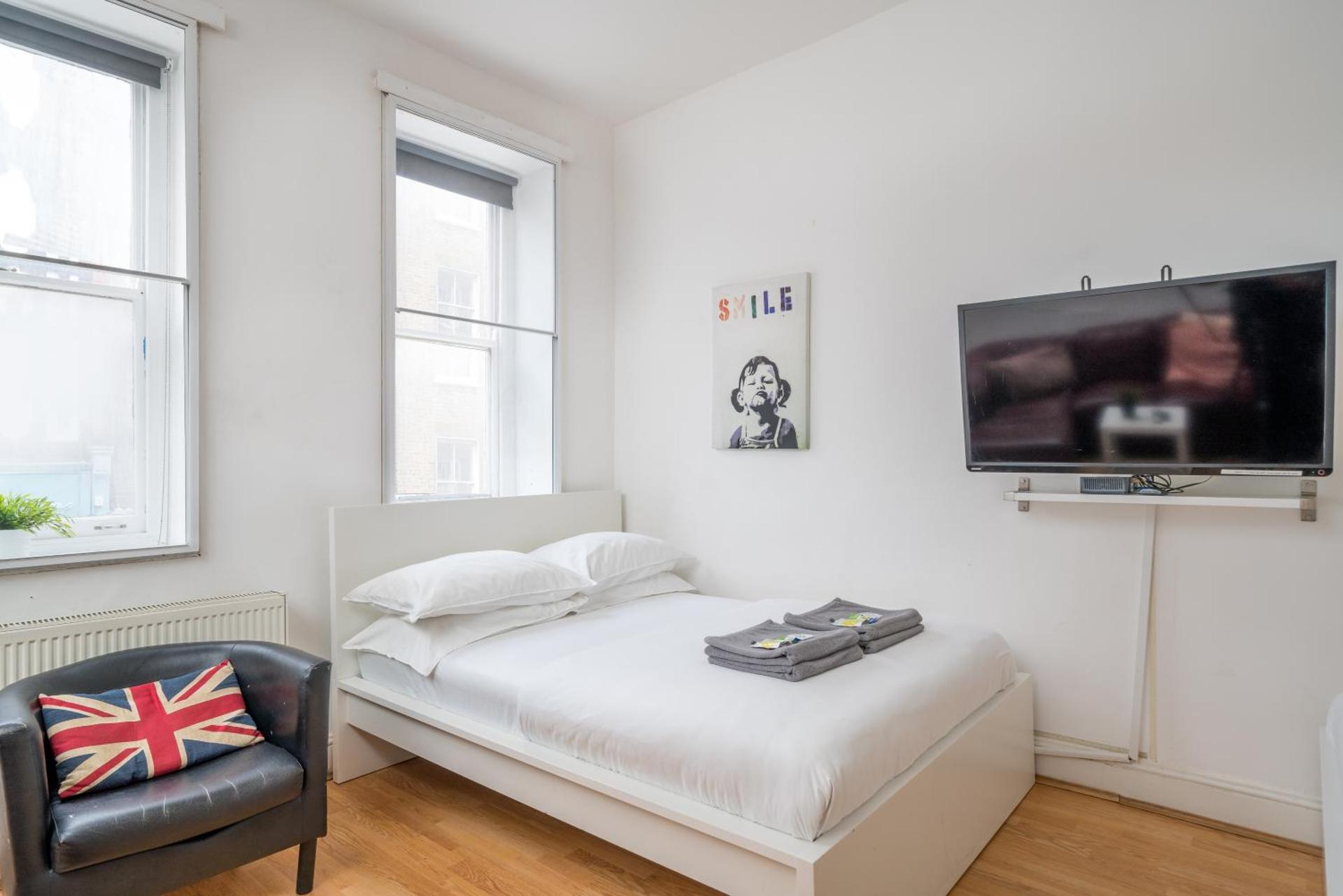 Soho Apartment Sleeps 4, Covent Garden & Leicester Square