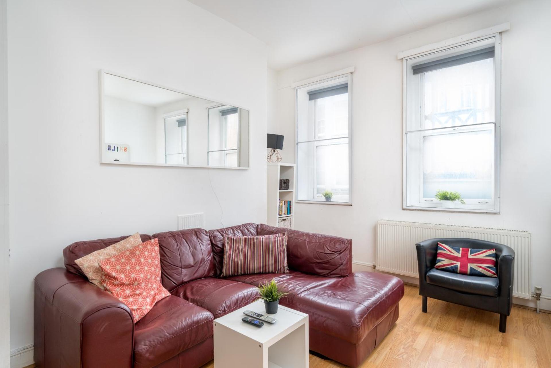 Soho Apartment Sleeps 4, Covent Garden & Leicester Square
