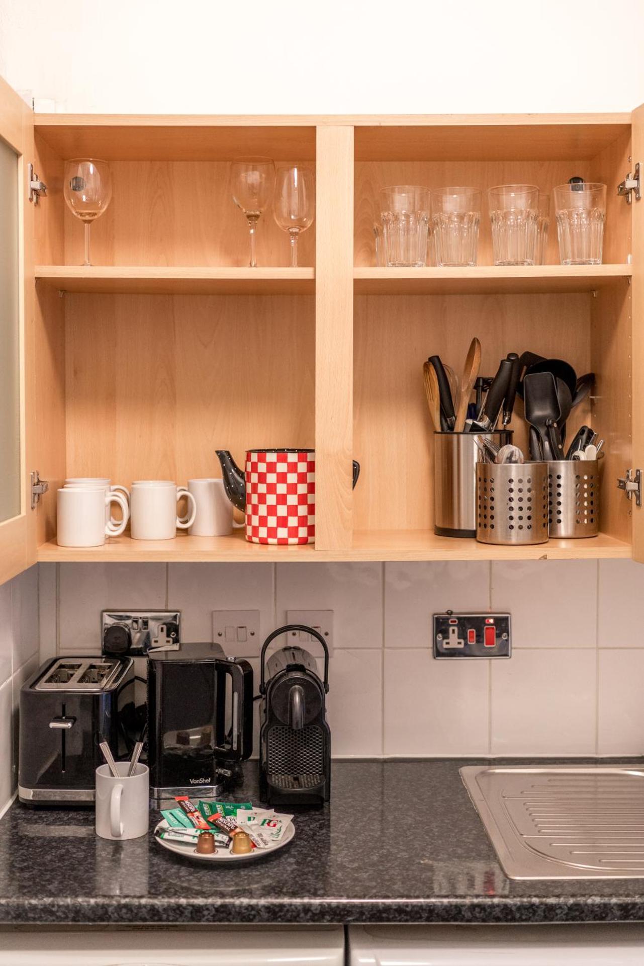 Soho Apartment Sleeps 4, Covent Garden & Leicester Square