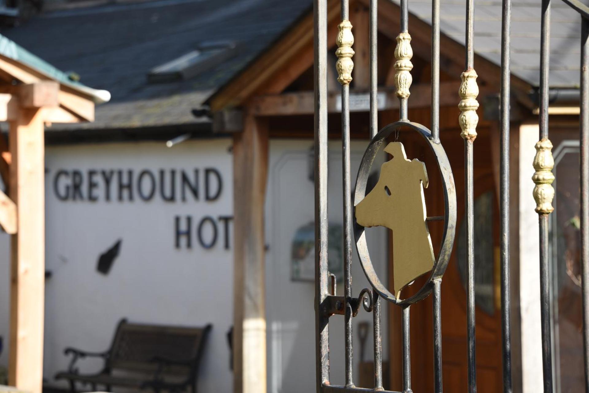 Greyhound Hotel