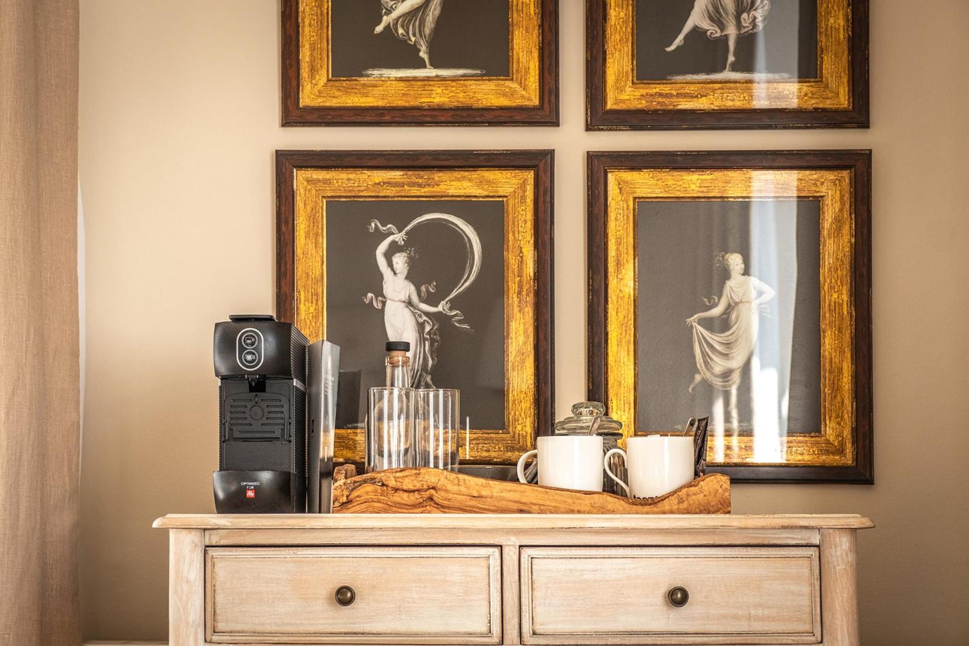 Coffee/tea facilities