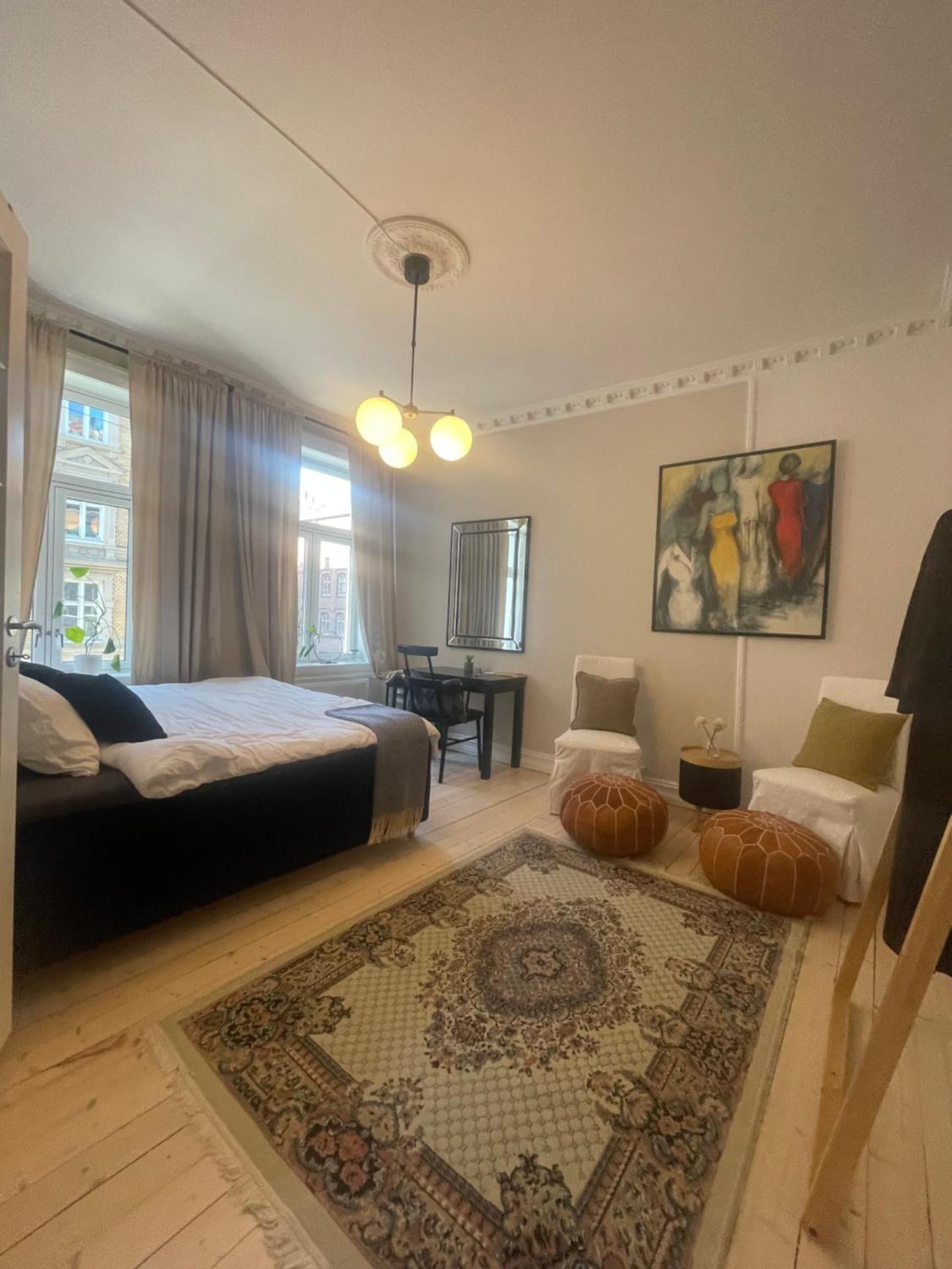 Lovely central apartment with two large bedrooms nearby Oslo Opera, vis a vis Botanical garden