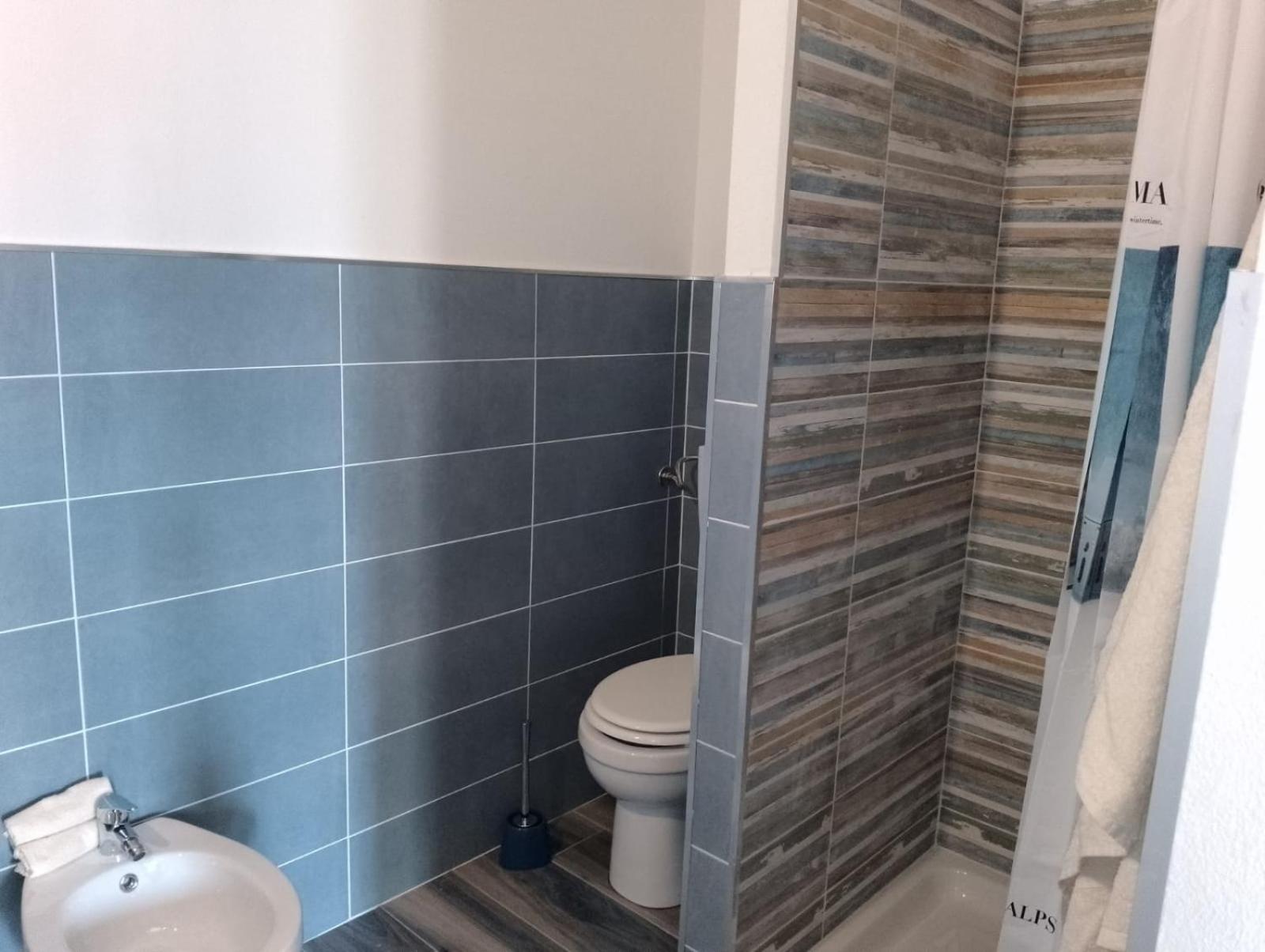 Sa Dommu de Kerciu vista mare con parcheggio