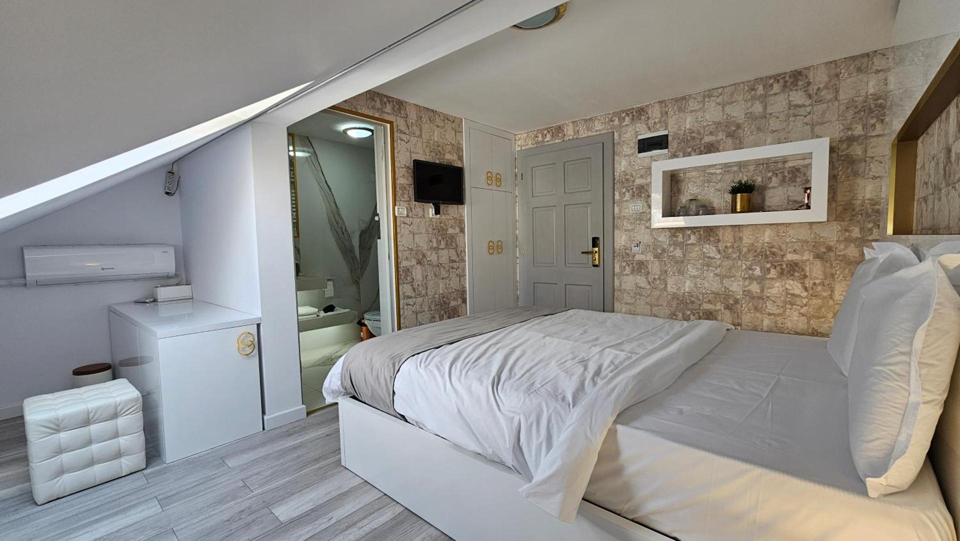 Colț de Rai Reşița ( Centru )