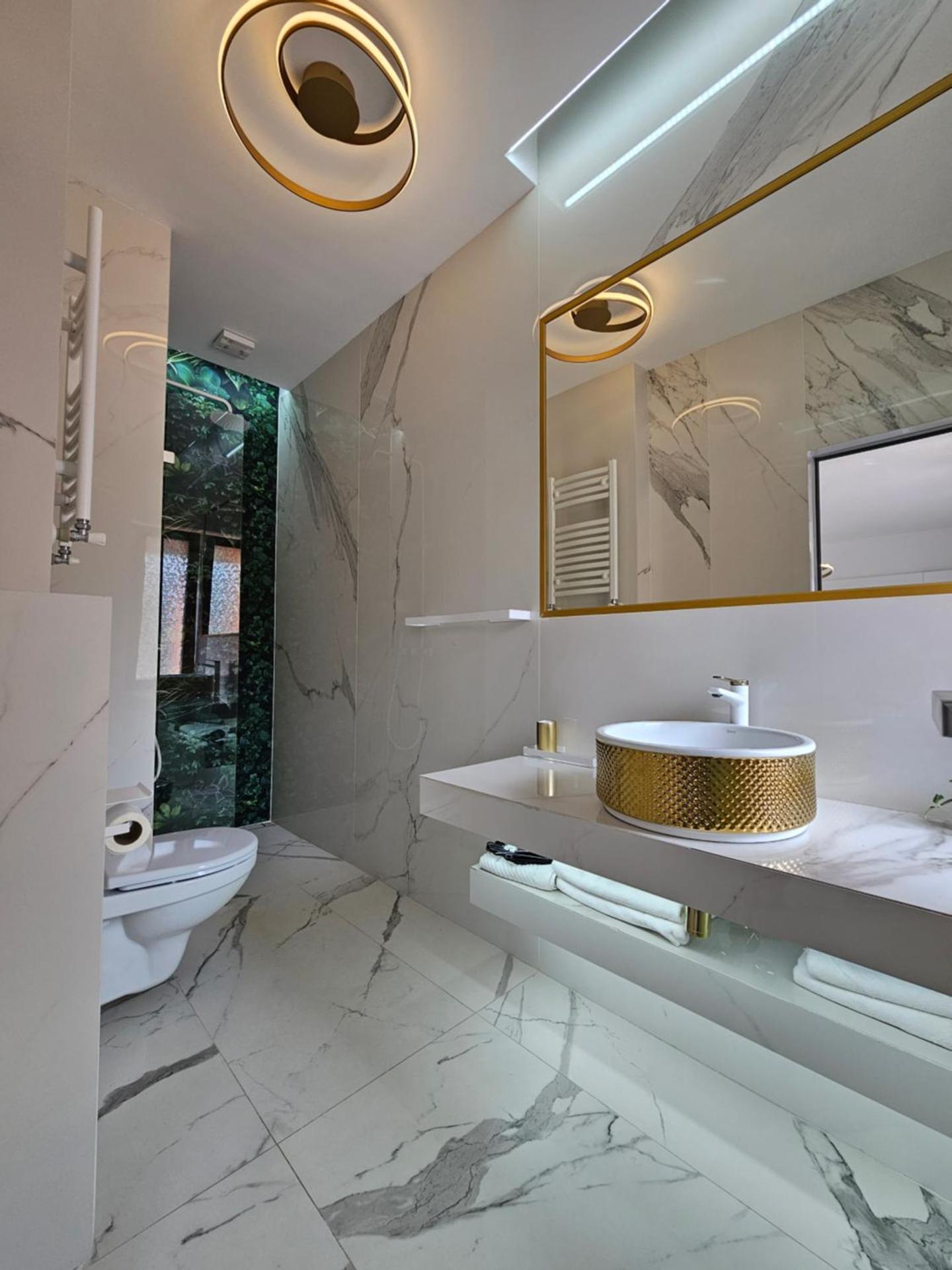 Colț de Rai Reşița ( Centru )