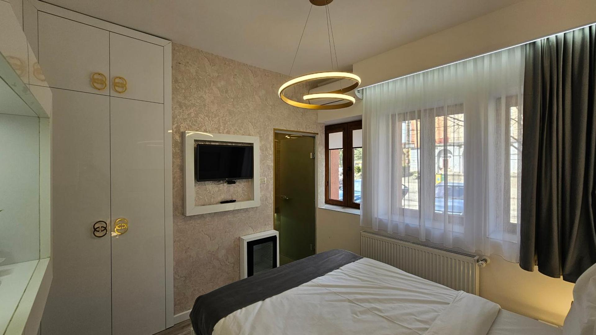 Colț de Rai Reşița ( Centru )