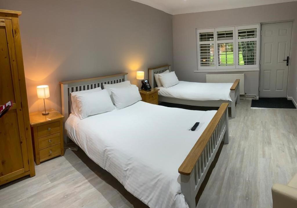 Ye Olde Plough House