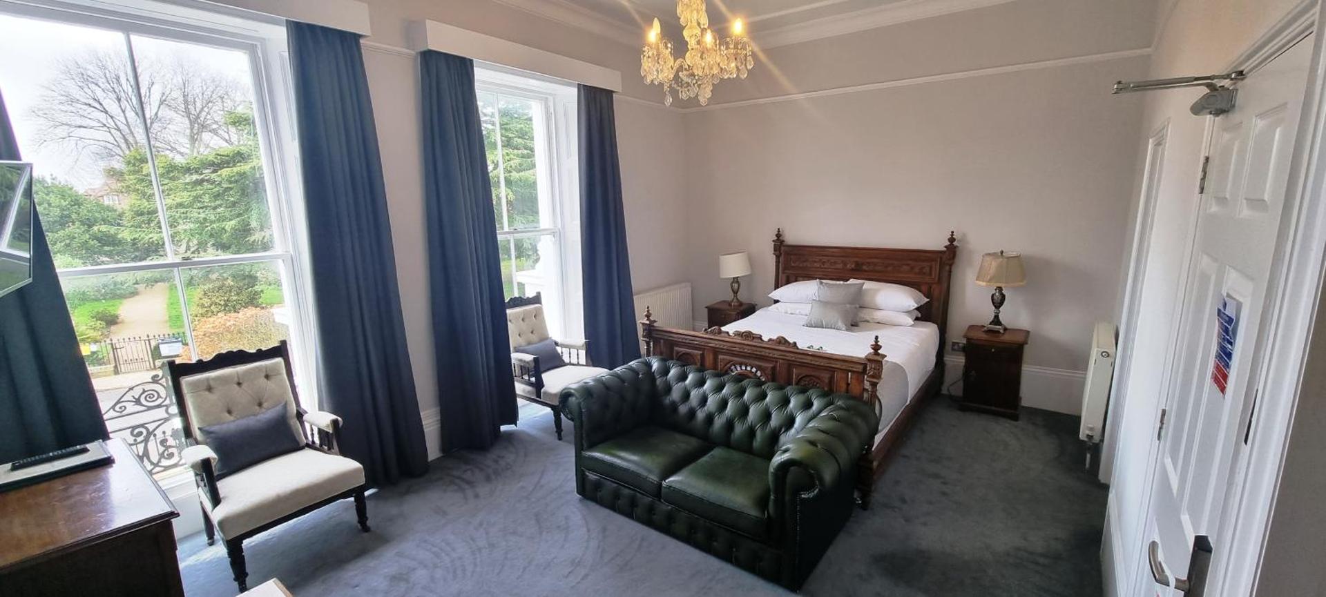 Photo of the whole room