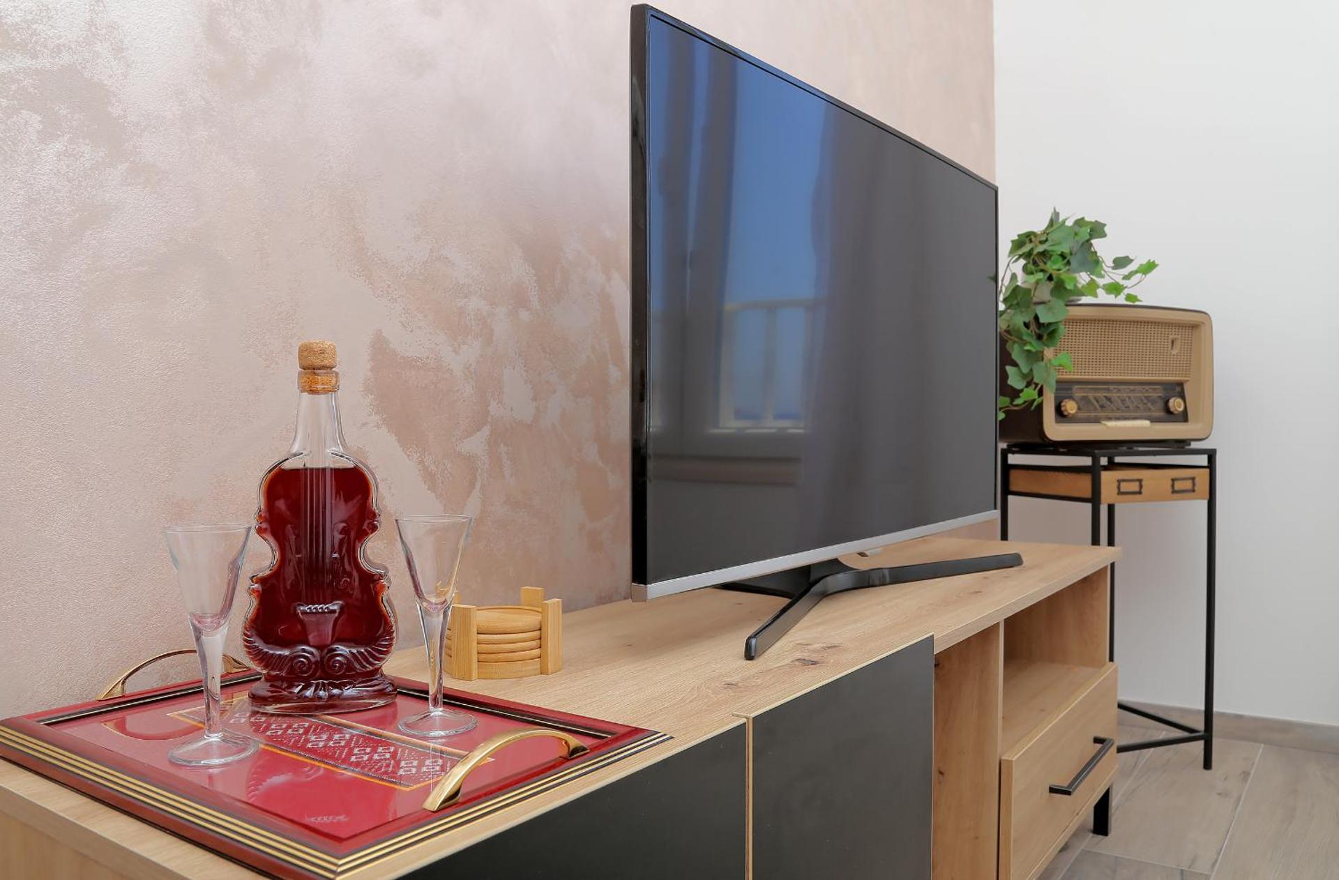 Blue Cliff Apartment