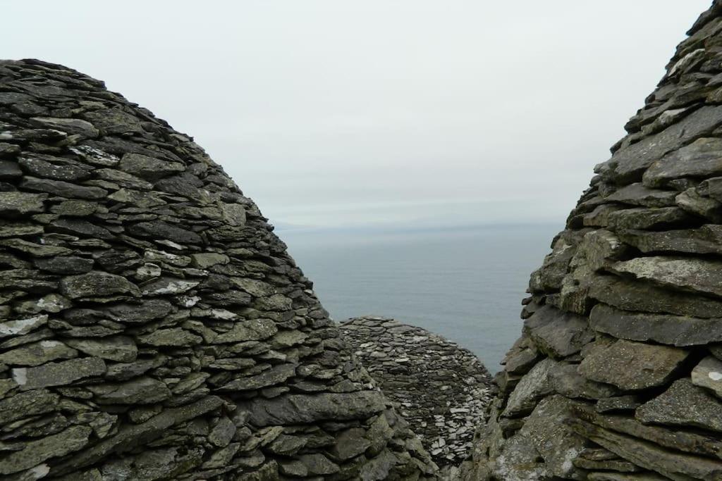 The Blue Door Apartment