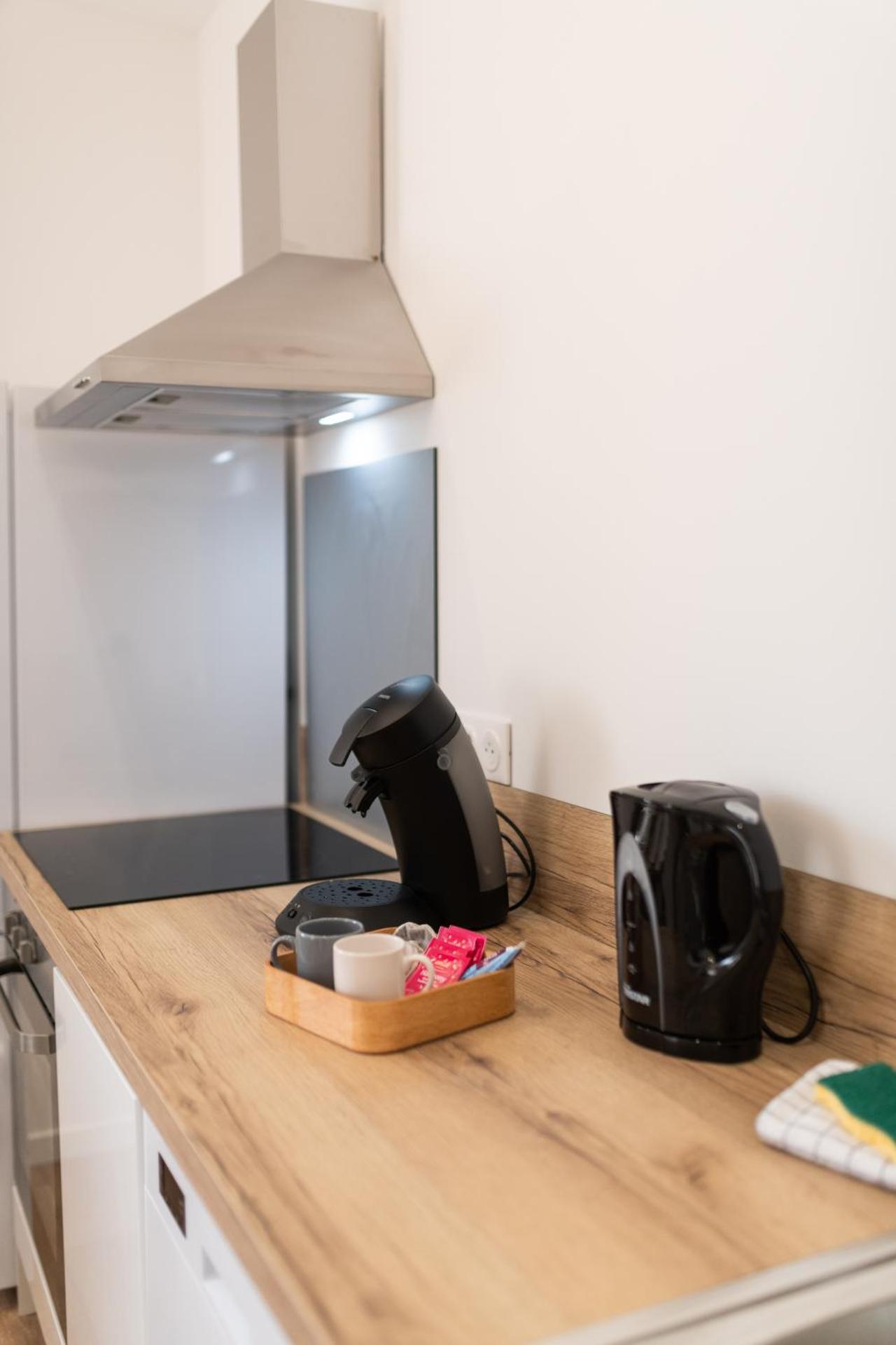 Coffee/tea facilities