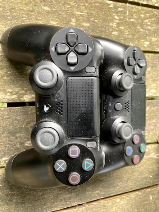 Crossing Retreat - POOL table, PROJECTOR, BARN