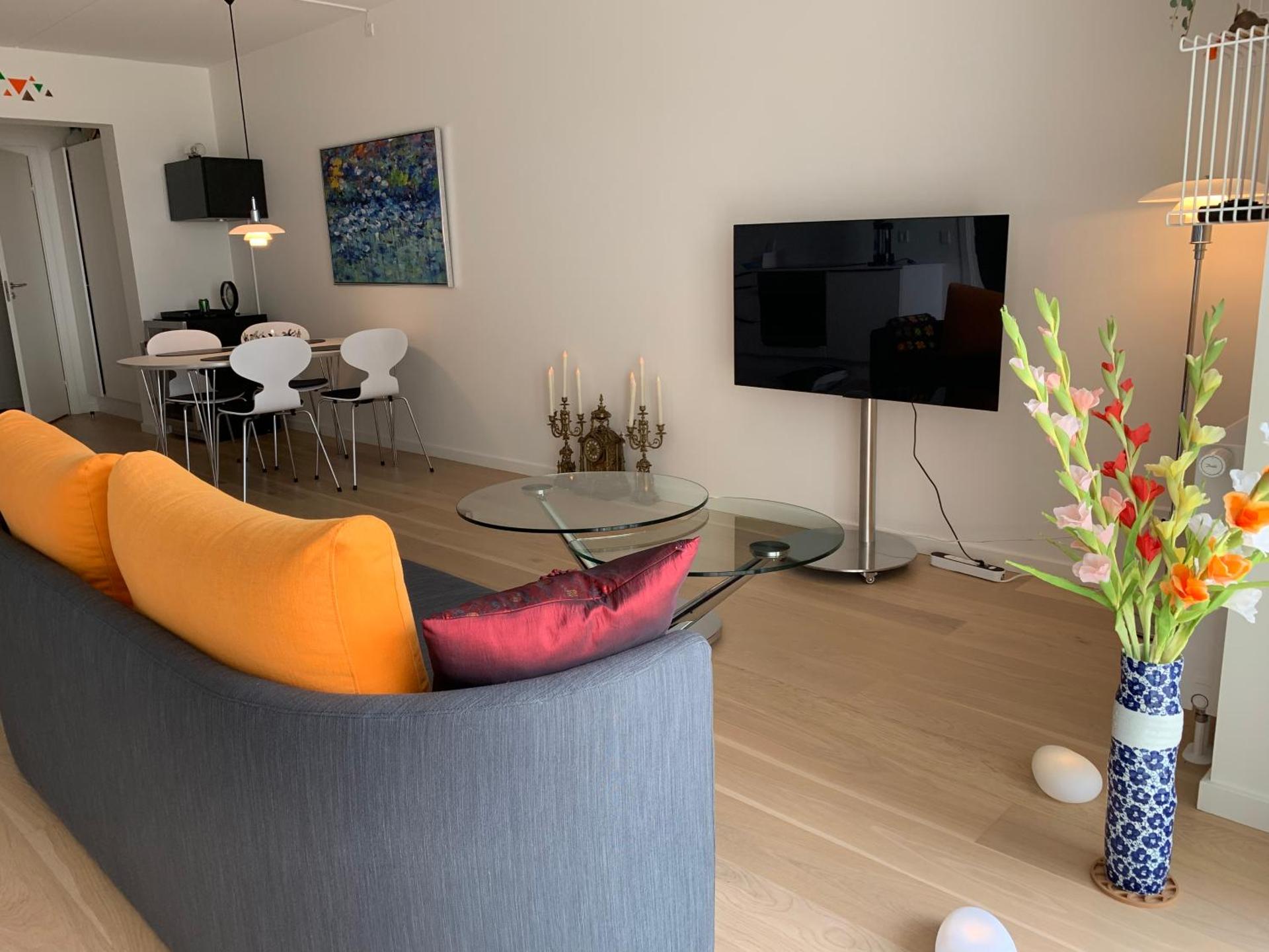 Communal lounge/ TV room