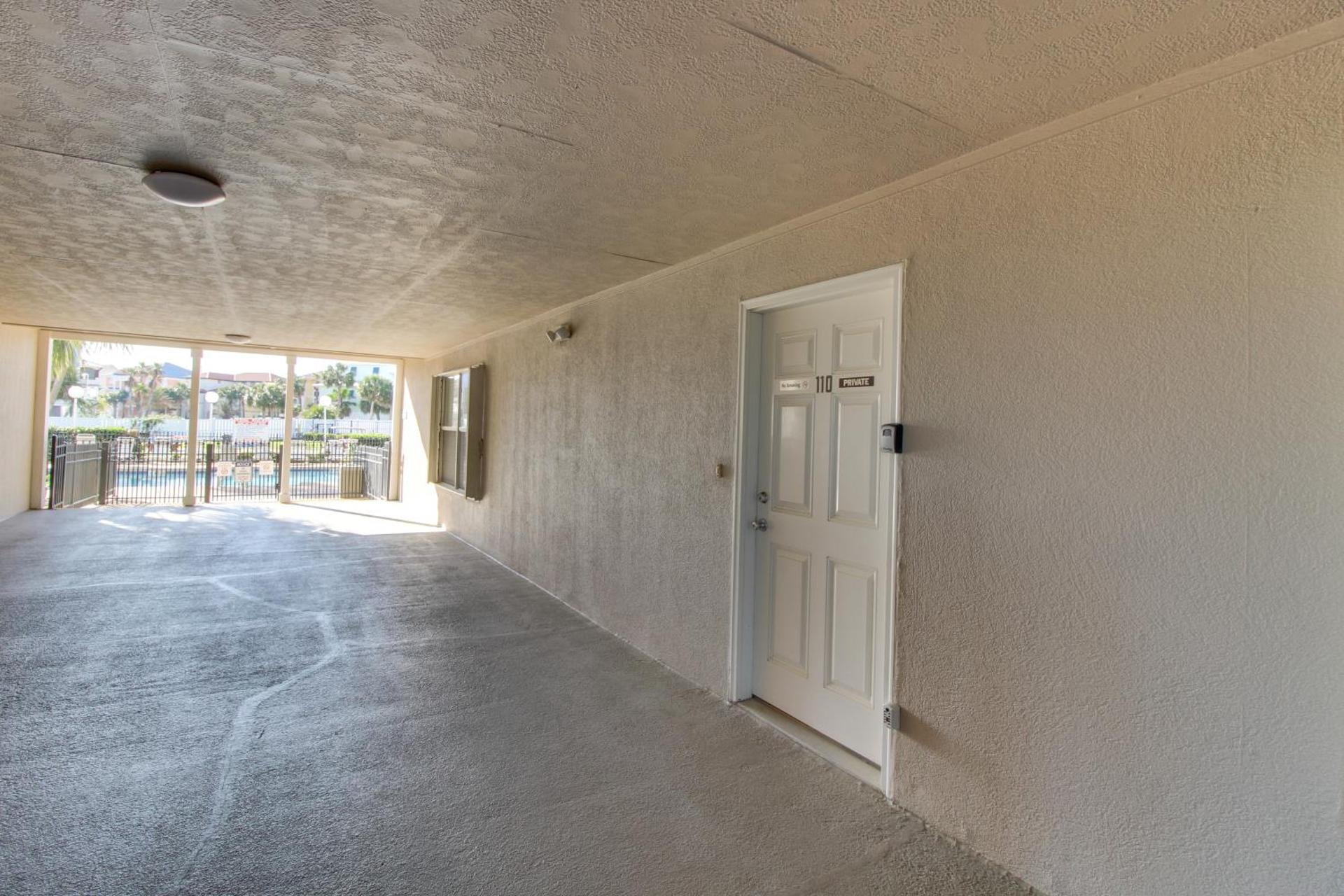 Grand Caribbean East & West, E212