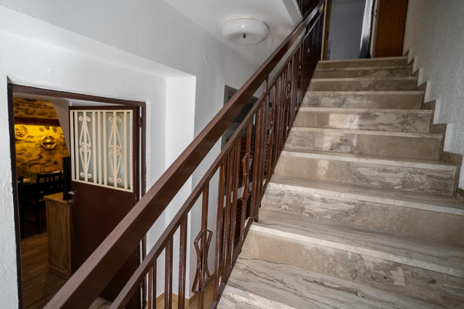 Sea & Mountain - Mani Serenity Retreat