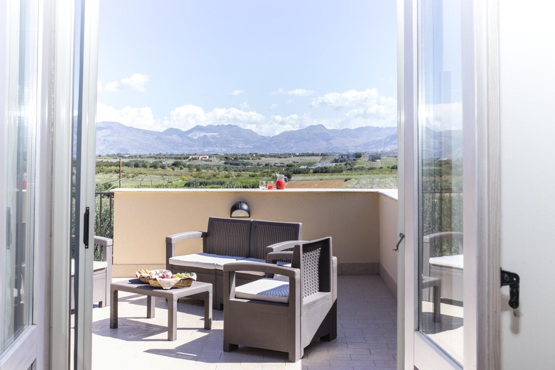 Quadruple Room with Terrace