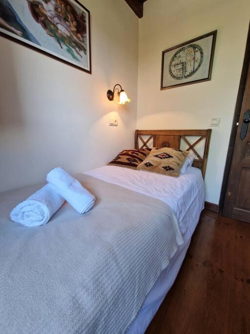 14A04 Casa de piedra Colunga by R2R Consulting