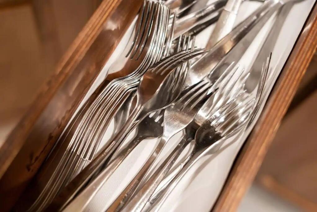 Bedroom with 3.5-Bathroom near Golf Course!